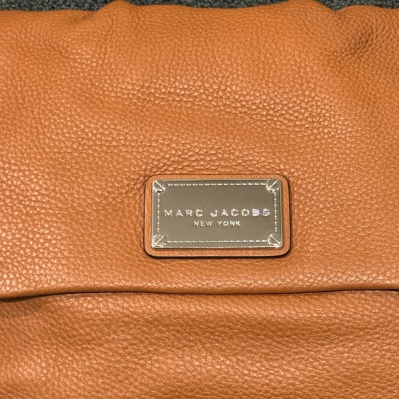 Marc Jacobs Q Classic Lil Ukita in Cardamom - Picture 7 of 11